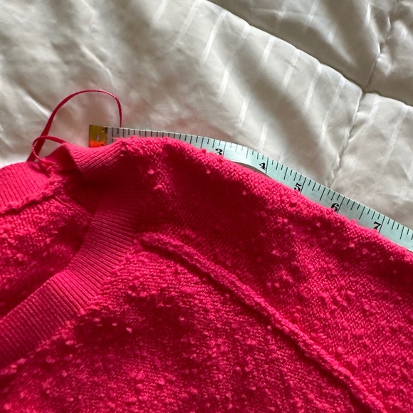 Free People Found My‎ Friend Hot Pink Bouclé Textured Knit Pullover Sweater - XS - Picture 8 of 10